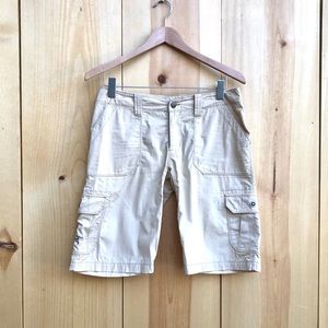 Arc’Teryx Women’s Tan Cargo Shorts Sz 6